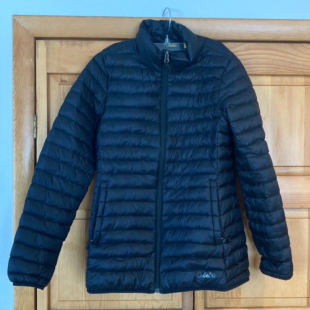 Black Cabelas puffy coat